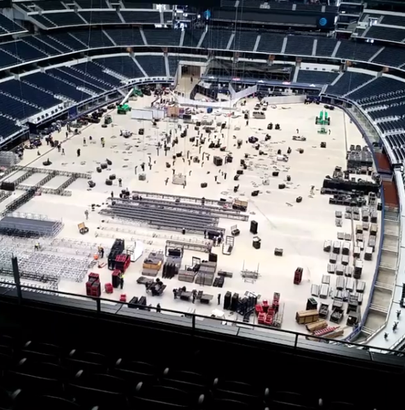 Wrestlemania 32 Set, Entrances, Pyro And Other Theatrics 